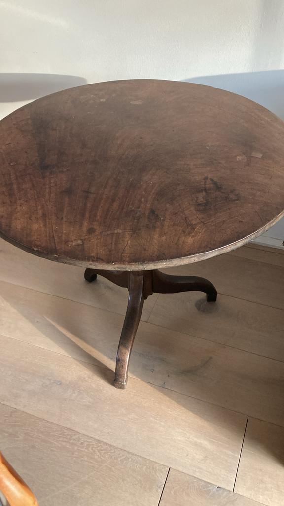 Antieke ronde tafel, Antiek en Kunst, Antiek | Meubels | Tafels, Ophalen of Verzenden