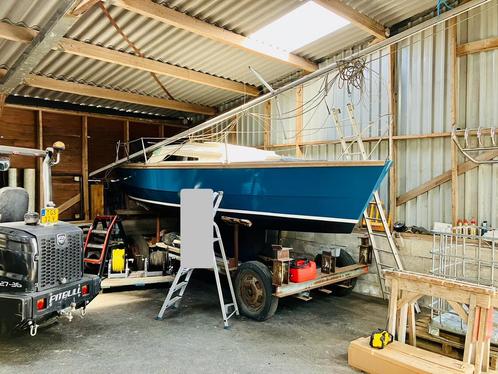 Te koop aangeboden: een prachtige Waarschip 570, Watersport en Boten, Kajuitzeilboten en Zeiljachten, Gebruikt, Polyester, Tot 6 meter