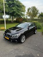 BMW 118i LCI sport donkerbruin metallic trekhaak, Auto's, BMW, 1-Serie, Zwart, USB, Bruin