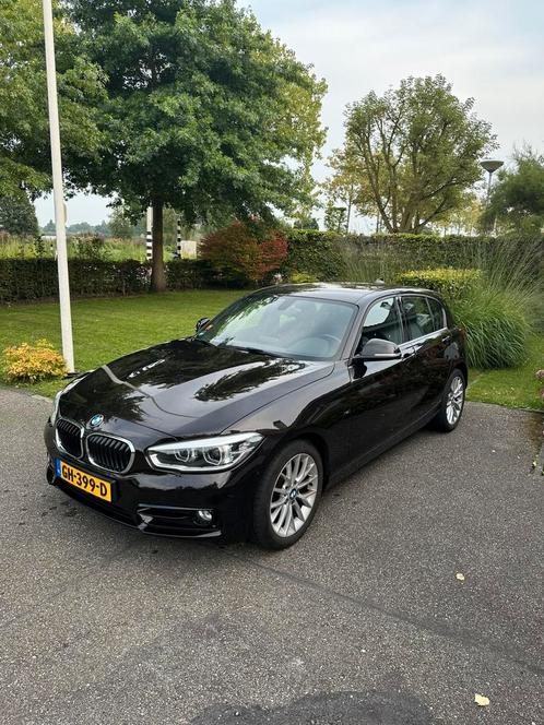 BMW 118i LCI sport donkerbruin metallic trekhaak, Auto's, BMW, Particulier, 1-Serie, Airbags, Airconditioning, Alarm, Bluetooth