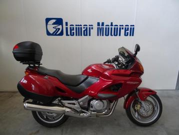 HONDA NT 650 V DEAUVILLE (bj 2001) beschikbaar voor biedingen