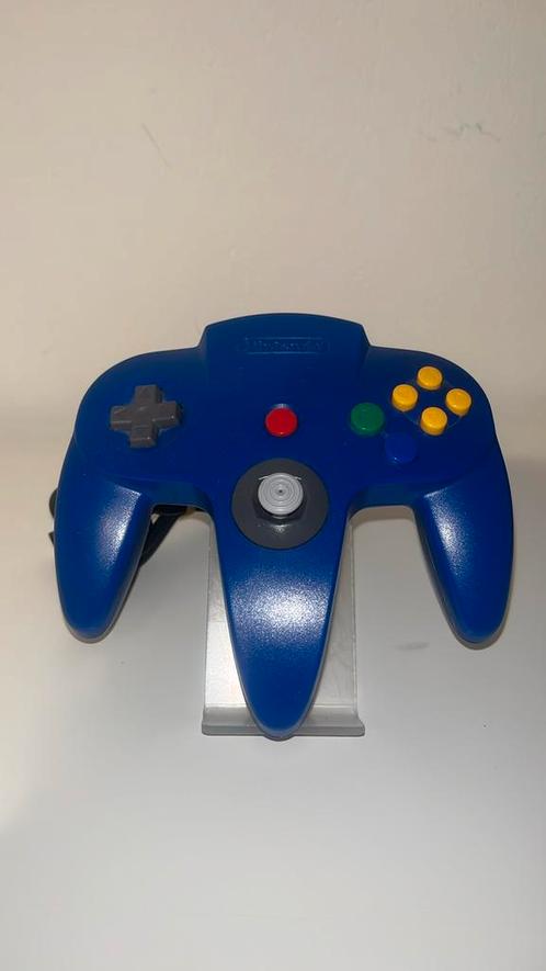 Nintendo N64 Blauwe Controller, Spelcomputers en Games, Games | Nintendo 64, Zo goed als nieuw, Vanaf 3 jaar, Verzenden