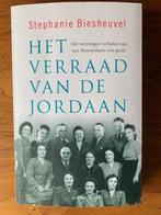 Het verraad van de Jordaan - Stephanie Biesheuvel, Ophalen of Verzenden, 20e eeuw of later, Gelezen