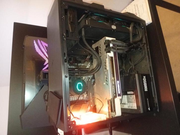 Dikke game pc gigabyte rtx 3080 oc 10gb i9-10900kf 32gb werk, Computers en Software, Desktop Pc's, Gebruikt, 3 tot 4 Ghz, SSD