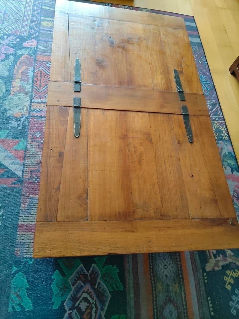 Robuuste salontafel/ dekenkist met veel opbergruimte., Huis en Inrichting, Tafels | Salontafels, Ophalen, Gebruikt, Koloniaals