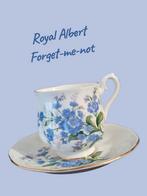 Vintage Royal Albert Kop en Schotel - Vergeet-me-niet, Ophalen of Verzenden, Zo goed als nieuw, Overige stijlen, Kop(pen) en/of Schotel(s)
