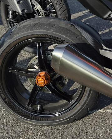 KTM Superduke Rear Axle Cover  beschikbaar voor biedingen