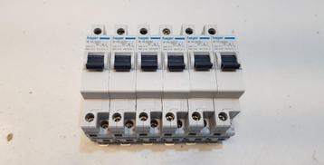 Hager Groepenkast Automaat MK516 B16 230V 2P 6kA (6x) beschikbaar voor biedingen