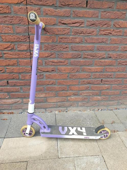Paarse stuntstep
'Nitro VX4' RSI Rotterdam, Fietsen en Brommers, Steps, Gebruikt, Overige typen, Ophalen