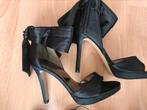 Nieuwe satijnen zwarte pumps, maat 37, Ophalen of Verzenden, Zo goed als nieuw, Zwart