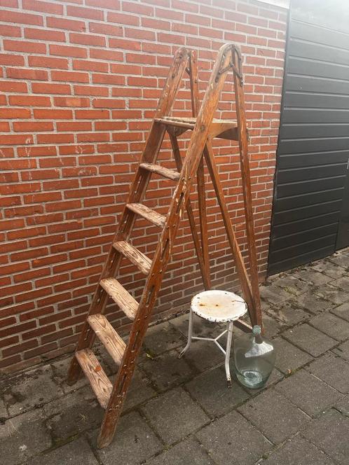 Vintage Houten Ladder - Decoratief & Uniek Gereedschap Objec, Antiek en Kunst, Antiek | Gereedschap en Instrumenten, Ophalen