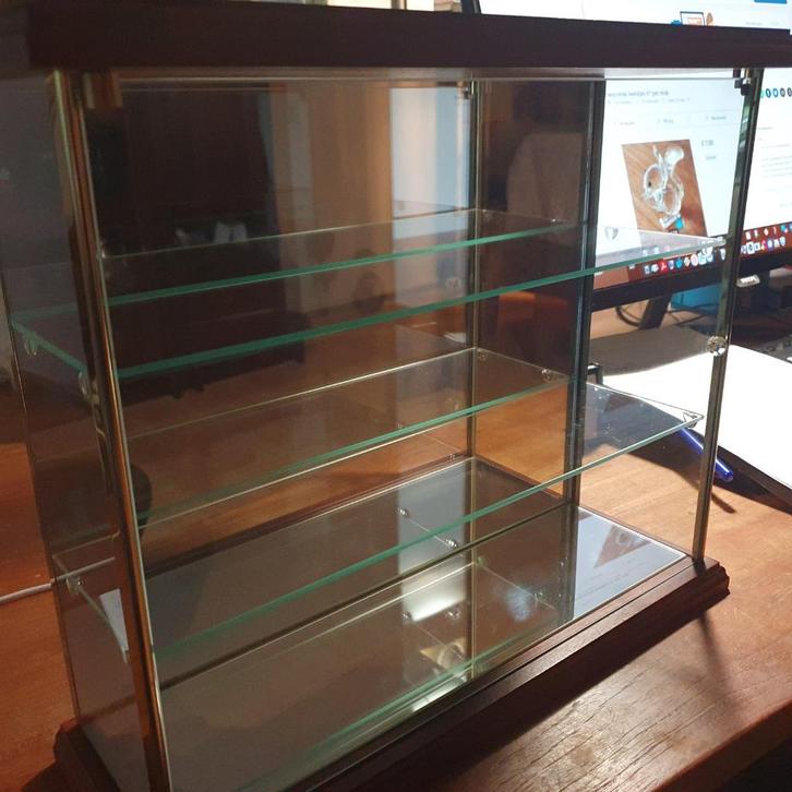 Voor swarovski bestemd kastje, Verzamelen, Swarovski, Figuurtje, Ophalen