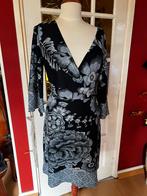 jurk met grijze bloemen, Kleding | Dames, Maat 38/40 (M), Ophalen of Verzenden, Zo goed als nieuw, Grijs