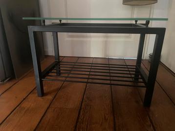 Zwart Metalen bijzettafel met glasplaat - 40x31x58,5 cm beschikbaar voor biedingen