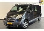 Opel Vivaro 2.5 CDTI L2H1 DC Automaat Navi Airco 5p Nieuwe A, Auto's, Bestelauto's, Stof, Gebruikt, Origineel Nederlands, Bedrijf