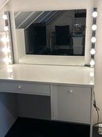 Toilettafel met led lamp en spiegel, Huis en Inrichting, Tafels | Kaptafels, Ophalen of Verzenden, Zo goed als nieuw