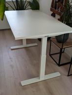 Stevig en stijlvol bureau in wit, verstelbaar, 140 x 90 cm, Ophalen, Zo goed als nieuw