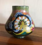 Vaasje floraal plateel Arnhem - ca. 1930, Antiek en Kunst, Antiek | Keramiek en Aardewerk, Verzenden