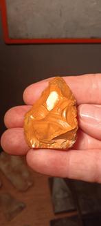 prehistorisch bijltje uit Fontmaure, neanthertaler materiaal, Verzamelen, Ophalen of Verzenden