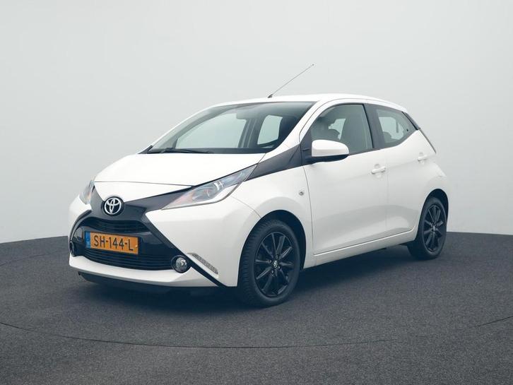 Toyota Aygo 1.0 VVT-i x-play | Apple Carplay/Android Auto, Auto's, Toyota, Bedrijf, Te koop, Aygo, ABS, Achteruitrijcamera, Airbags