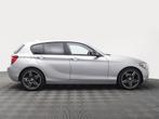 BMW 1-serie 116i Business Sport | Xenon | Navi | Clima | Par, Auto's, Te koop, Zilver of Grijs, Benzine, Hatchback
