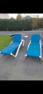 Twee hotelstrand zonnen bedden  kunsstof voor bij zwemnbad, Tuin en Terras, Ligbedden, Ophalen, Nieuw