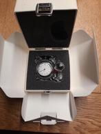 Swarovski. Tafelklok met beer. In box, Ophalen of Verzenden, Zo goed als nieuw, Figuurtje