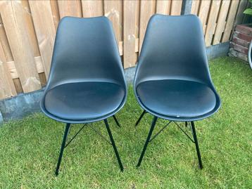 Stoelen.. bijna voor niks! beschikbaar voor biedingen