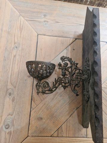 Oud bronzen / koperen olielamp houder. beschikbaar voor biedingen