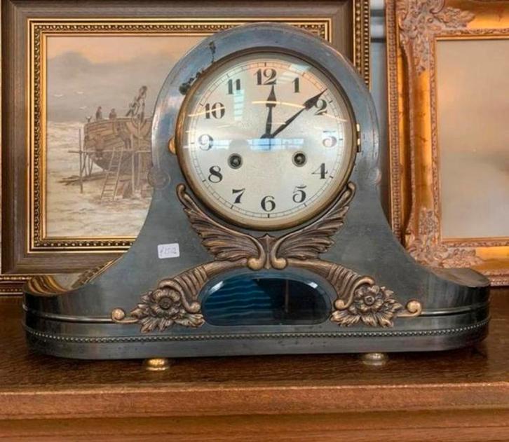 Klok mooie oude antieke koperen bronzen pendule klok., Antiek en Kunst, Antiek | Klokken, Ophalen of Verzenden