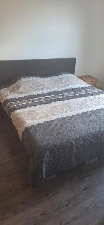 Elektrisch verstelbaar bed 180 bij 200