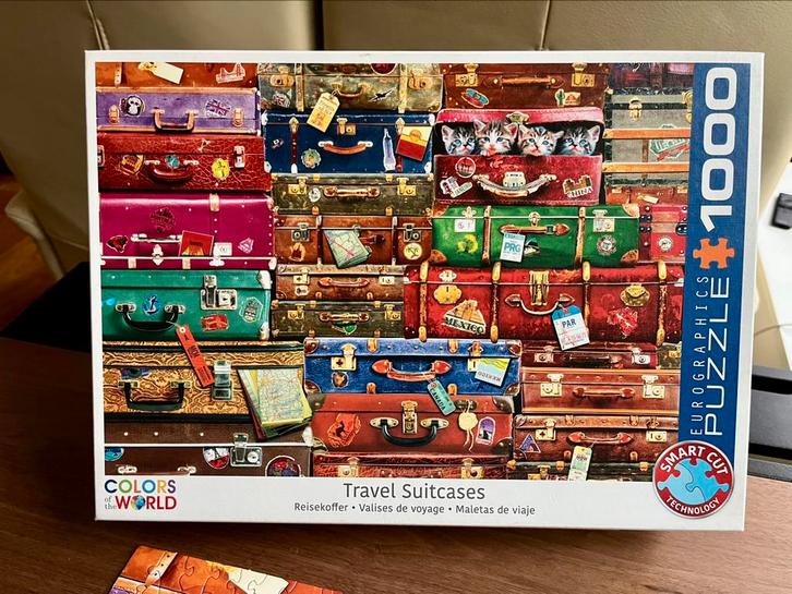 Eurographics Smartcut 1000. Koffers. 3+1 gratis, Hobby en Vrije tijd, Denksport en Puzzels, Zo goed als nieuw, Legpuzzel, 500 t/m 1500 stukjes