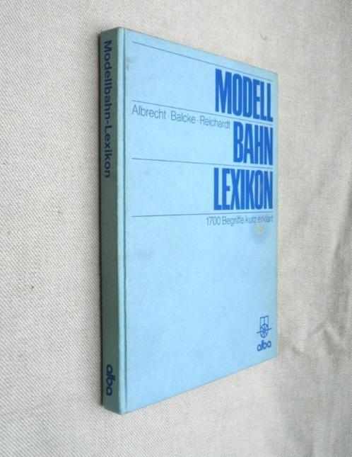 boek Modellbahn lexikon 1700 begriffe kurz erklart. 1975., Hobby en Vrije tijd, Modeltreinen | H0, Gebruikt, Boek, Tijdschrift of Catalogus