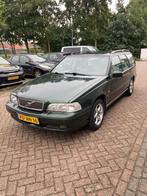 Volvo V70 2.5 AUT 1997 Groen, Auto's, Volvo, Stof, 74 €/maand, Beige, Stationwagon