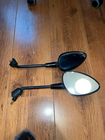 Vespa Sprint Spiegels Origineel beschikbaar voor biedingen