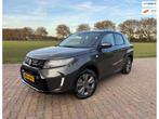 Suzuki VITARA 1.5 Hybrid Select |ACC|Camera|Navi|Fabrieksgar, Auto's, Stof, Gebruikt, 4 cilinders, 400 kg