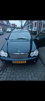 Mercedes-Benz C-Klasse 1.8 C180 Kompr Sedan AUT 2003 Zwart, Automaat, Achterwielaandrijving, 74 €/maand, Zwart