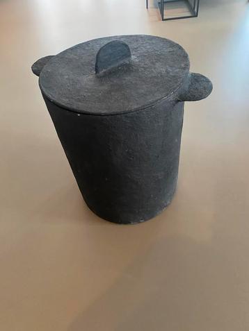 Serax mand Earth zwart beschikbaar voor biedingen