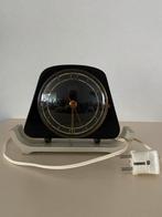 Wuba Elektrische Tafelklok - Opknapper, Ophalen of Verzenden, Gebruikt, Analoog, Wekker of Tafelklok