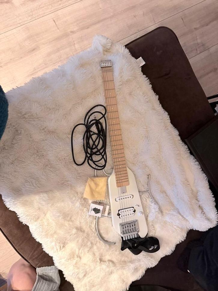 Donner Reizigersgitaar - Compact en Draagbaar, Muziek en Instrumenten, Snaarinstrumenten | Gitaren | Elektrisch, Nieuw, Solid body