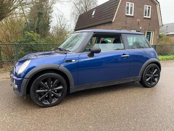 MINI Mini 1.6 One Salt Onderhoudsboekjes aanwezig (bj 2002) beschikbaar voor biedingen