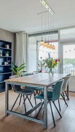 Houten tafel met stalen onderstel, Huis en Inrichting, Ophalen, Gebruikt, 50 tot 100 cm, Vijf personen of meer