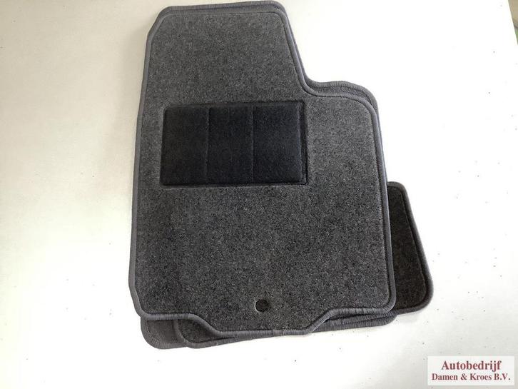 Mattenset complete set 4 stuks Universeel zwart stof CAT4393, Auto-onderdelen, Interieur en Bekleding, Nieuw, Ophalen of Verzenden