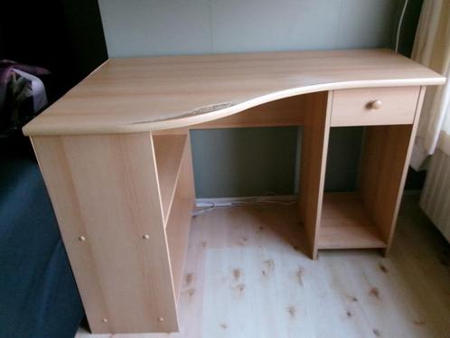 Hoek bureau (hoekbureau) eiken kleur - gratis ophalen, Huis en Inrichting, Bureaus, Gebruikt, Bureau, Ophalen