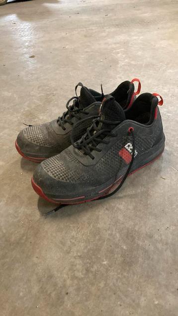 Werkschoenen maat 44 / 45 beschikbaar voor biedingen