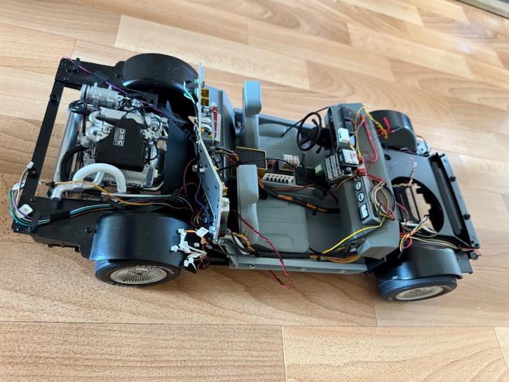 bouw de delorean van back to the future metalen modelbouw, Hobby en Vrije tijd, Modelbouw | Auto's en Voertuigen, Nieuw, Auto