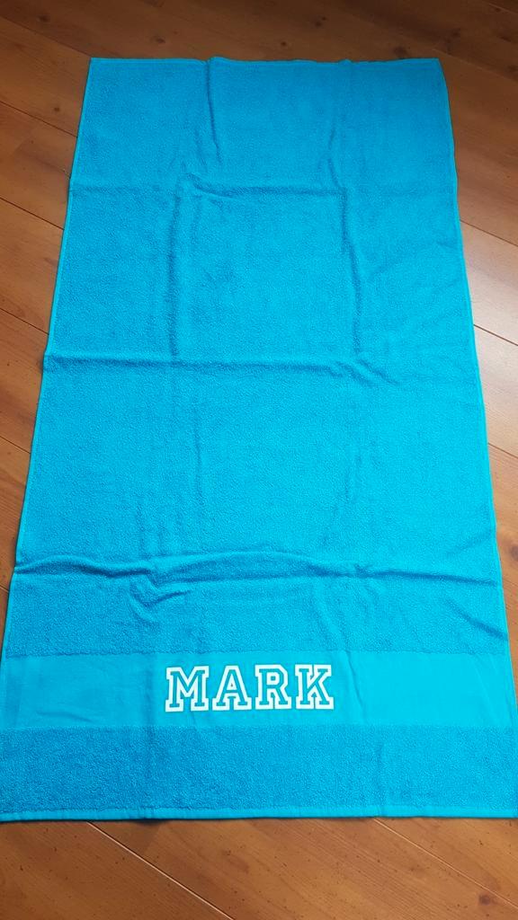 Nieuwe groot badlaken van Simply Colours naam Mark, Huis en Inrichting, Badkamer | Badtextiel en Accessoires, Nieuw, Ophalen