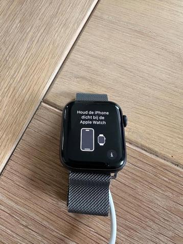 Apple Watch SE GPS 44MM beschikbaar voor biedingen