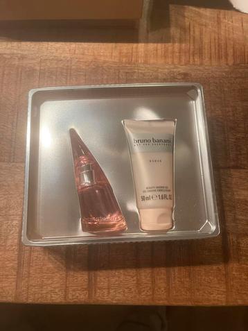 Bruno Banani Woman Set - Parfum & Douchegel beschikbaar voor biedingen