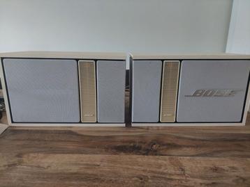 2 mooie bose speakers, type 301 beschikbaar voor biedingen